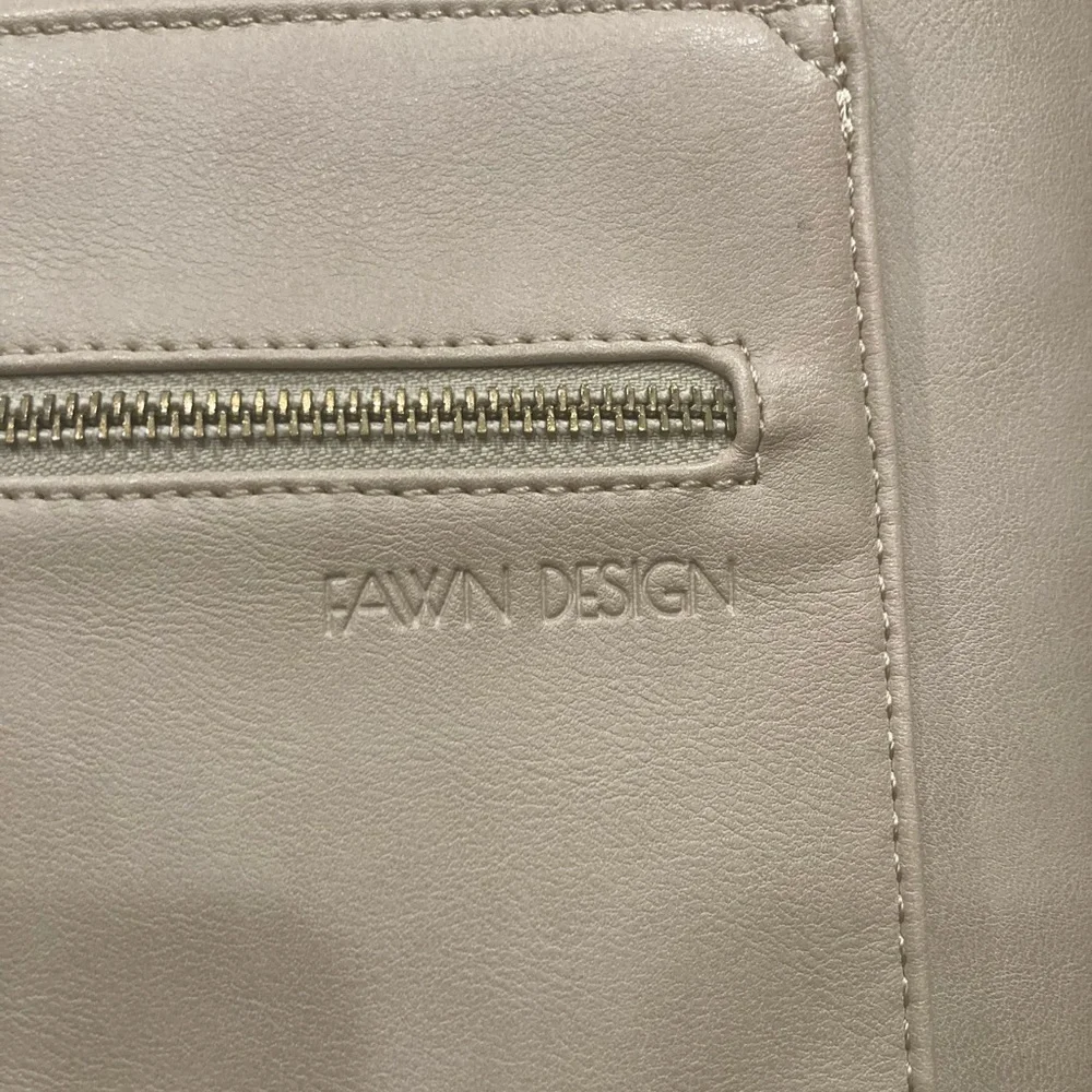 Fawn Design Cream Drawstring Backpack - Picture 8 of 11